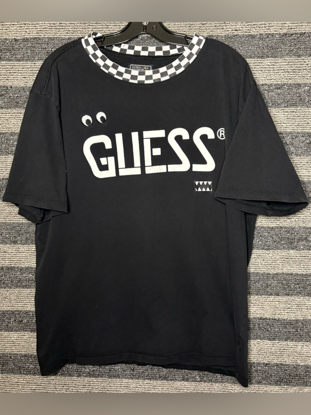 Guess x J Balvin Vibras Black Checkered Logo T-Shirt Men’s XL EUC